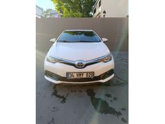 Sahibinden Toyota Auris 1.33 Life 2017 Model İstanbul 68.000 km Beyaz