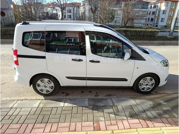 Sahibinden Ford Transit Courier 1.5 TDCi Trend 2021 Model