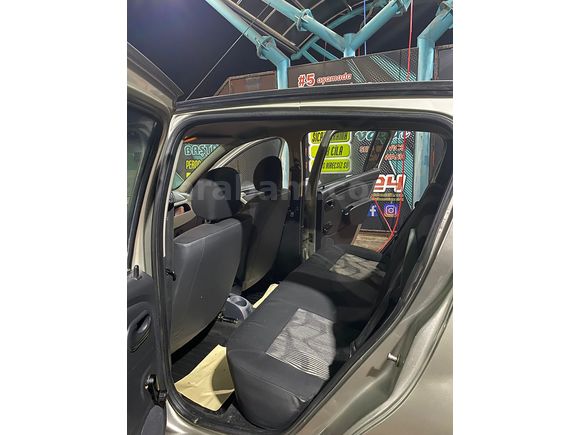 Sahibinden Dacia Sandero 1.4  2011 Model