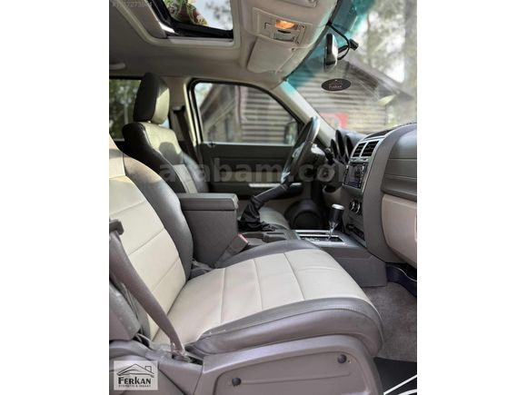 FERKAN'dan 2008 DODGE NITRO SXT BEYAZ ! MÜTHİŞ KONDİSYON !!!