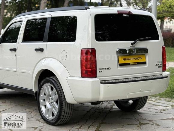 FERKAN'dan 2008 DODGE NITRO SXT BEYAZ ! MÜTHİŞ KONDİSYON !!!