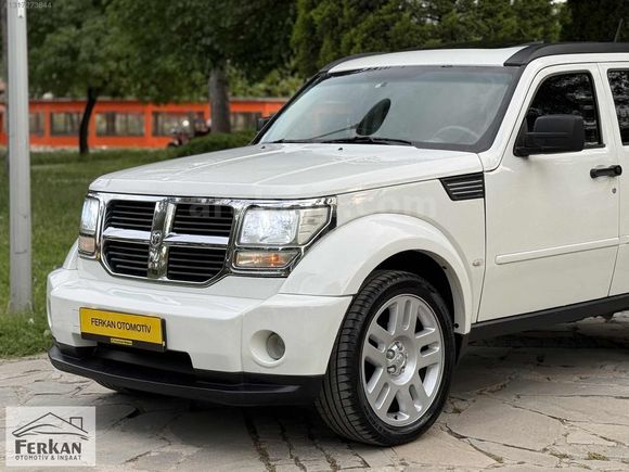 FERKAN'dan 2008 DODGE NITRO SXT BEYAZ ! MÜTHİŞ KONDİSYON !!!