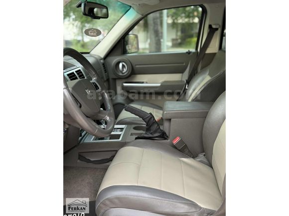FERKAN'dan 2008 DODGE NITRO SXT BEYAZ ! MÜTHİŞ KONDİSYON !!!