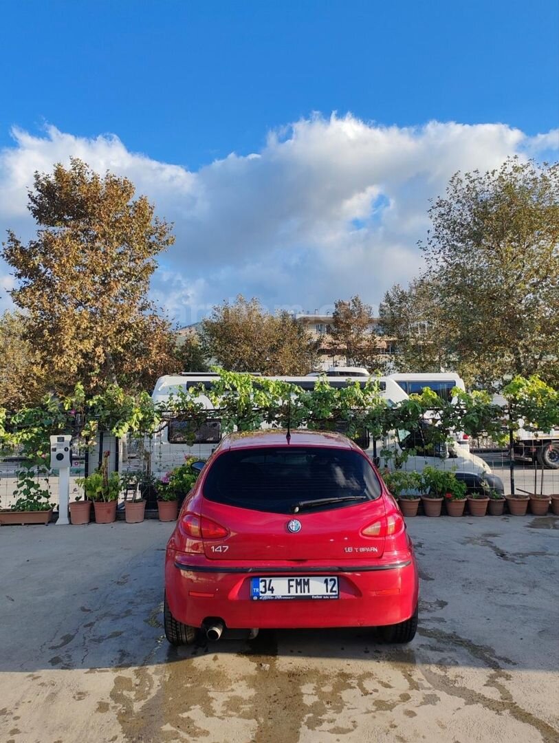 Sahibinden Alfa Romeo 147 1.6 TS Distinctive 2004 Model Bursa 172.000 km Kırmızı 7