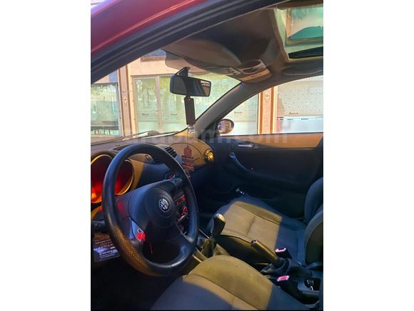 172BİN 'DE  SUNROOFLU MASRAFSIZ ALFA ROMEO 147 YENİ MUAYENEDEN GEÇTİ BAKIMLI