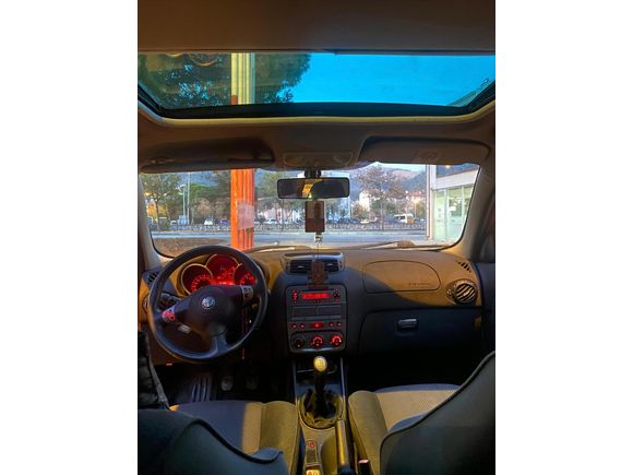 172BİN 'DE  SUNROOFLU MASRAFSIZ ALFA ROMEO 147 YENİ MUAYENEDEN GEÇTİ BAKIMLI
