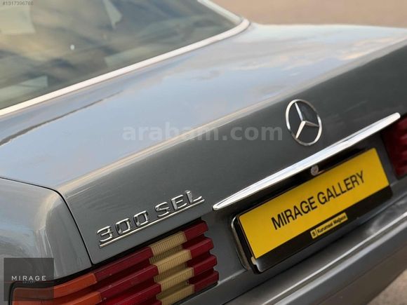 1987 MERCEDES-BENZ 300 SEL