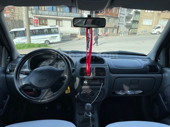 Sahibinden Renault Clio 1.4 RTA 2000 Model 