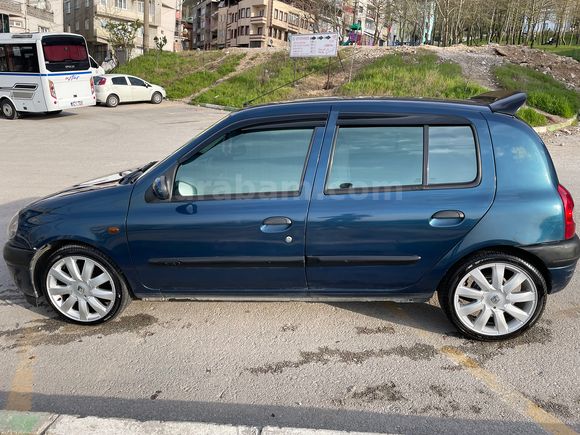 Sahibinden Renault Clio 1.4 RTA 2000 Model 