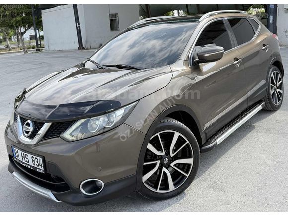 HATASIZ BOYASIZ 2015 NİSAN QASHQAI EN DOLUSU OTOMATİK 210 KM'DE.