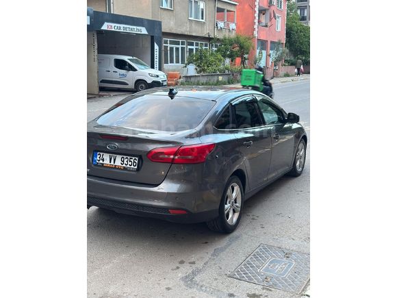 Sahibinden Ford Focus 1.6 TDCi Titanium 2015 Model