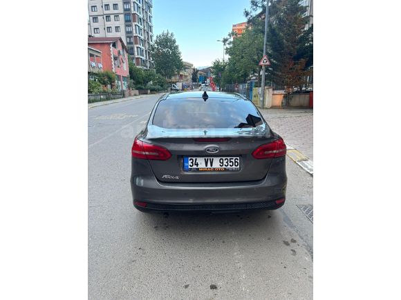 Sahibinden Ford Focus 1.6 TDCi Titanium 2015 Model
