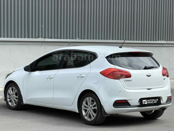 Sahibinden Kia Ceed 1.6 CRDi Concept 2012 Model  305.000 KM