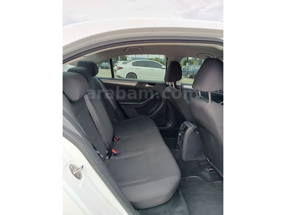 TEMİZ JETTA , DÜŞÜK KM.  SAHİBİNDEN