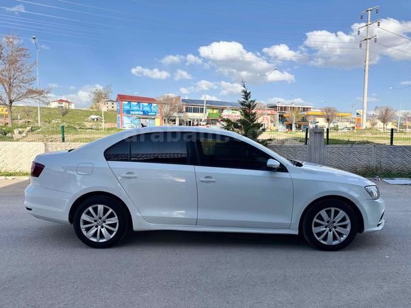 Galeriden Volkswagen Jetta 1.4 TSi BlueMotion Trendline 2017 Model Van