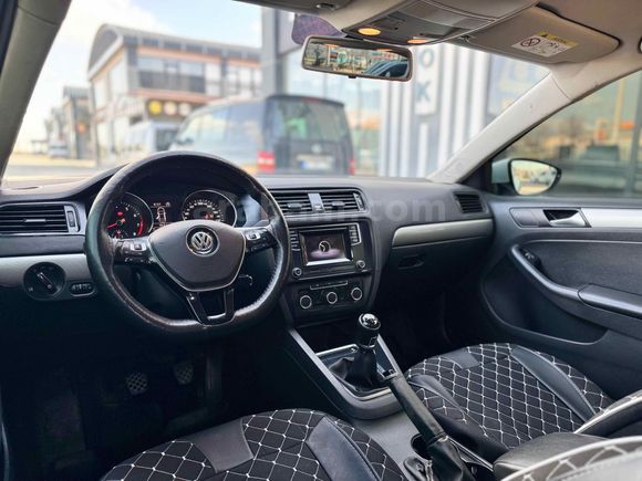 Galeriden Volkswagen Jetta 1.4 TSi BlueMotion Trendline 2017 Model Van