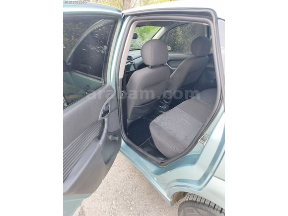 2001 FORD FOCUS 1.6 AMBİANCE