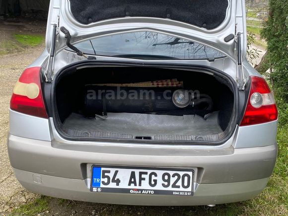Sahibinden Renault Megane 1.6 Dynamique 2005 Model