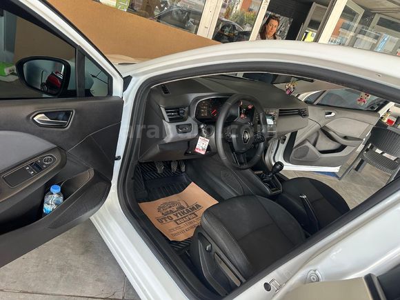Sahibinden Renault Clio 1.0 SCe Joy 2021 Model Antalya