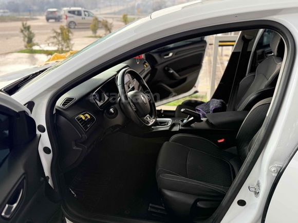 Sahibinden Renault Megane 1.5 dCi Touch 2018 Model 