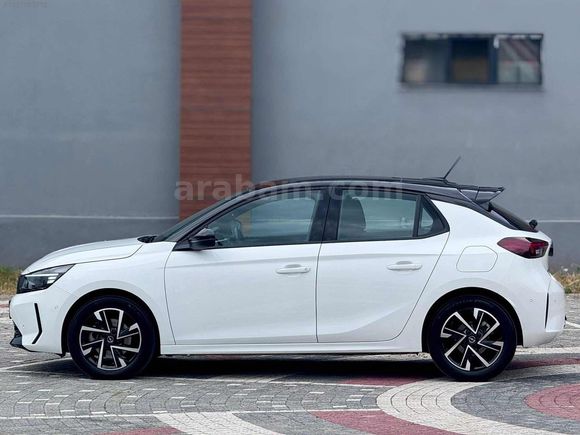 2024 CORSA 1.2 GS AT8 9.ooo KM CAM TAVAN E-TOGGLE SERVIS BAKIMLI