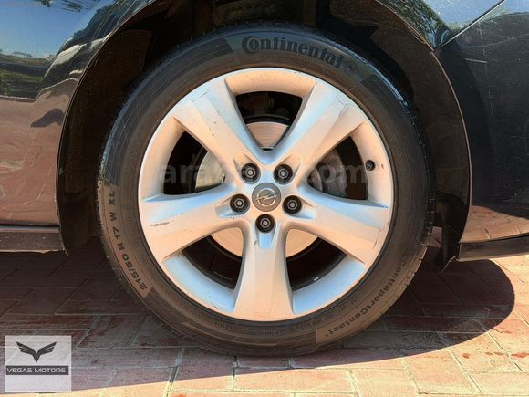 VEGAS MOTORS- 2011 OPELASTRA 1.4T ENJOY G.GORUS CRUISE BLUETOOTH