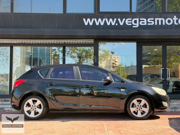 VEGAS MOTORS- 2011 OPELASTRA 1.4T ENJOY G.GORUS CRUISE BLUETOOTH