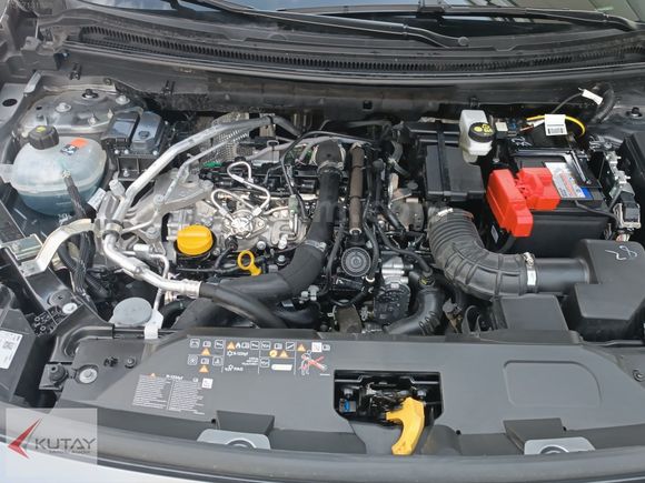 Kutay Bodrum'dan 2025 Renault Austral 1.3 Hybrid Mhev Tecno