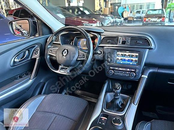 KOÇAK"Renault Kadjar 1.6 dCi icon 4x4 / Cam Tavan / Geri Görüş