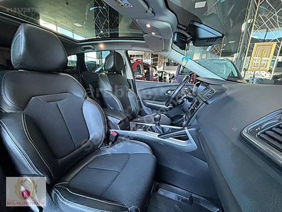 KOÇAK"Renault Kadjar 1.6 dCi icon 4x4 / Cam Tavan / Geri Görüş