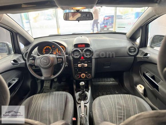 2011 CORSA 1.3 DİZEL MANUEL TEMİZ ARAÇ