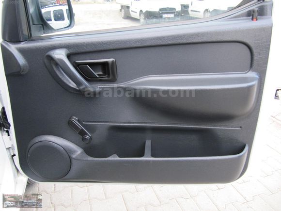 IŞIK OTOMOTİV'DEN 2006 EMSALSİZ DEMİZLİKTE PANELVAN PARTNER