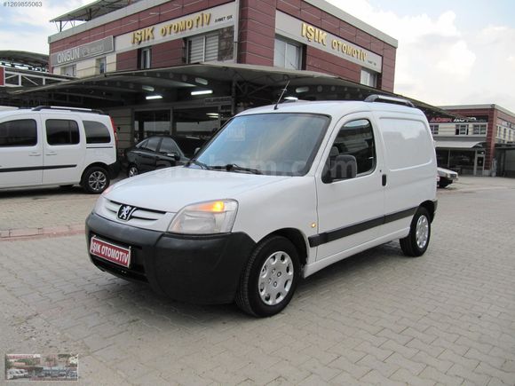 IŞIK OTOMOTİV'DEN 2006 EMSALSİZ DEMİZLİKTE PANELVAN PARTNER