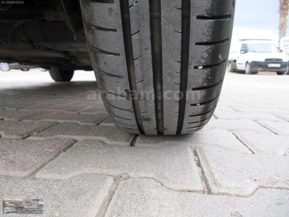 IŞIK OTOMOTİV'DEN 2006 EMSALSİZ DEMİZLİKTE PANELVAN PARTNER