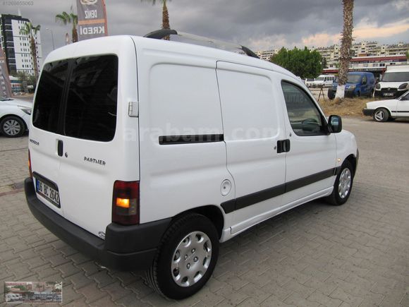 IŞIK OTOMOTİV'DEN 2006 EMSALSİZ DEMİZLİKTE PANELVAN PARTNER