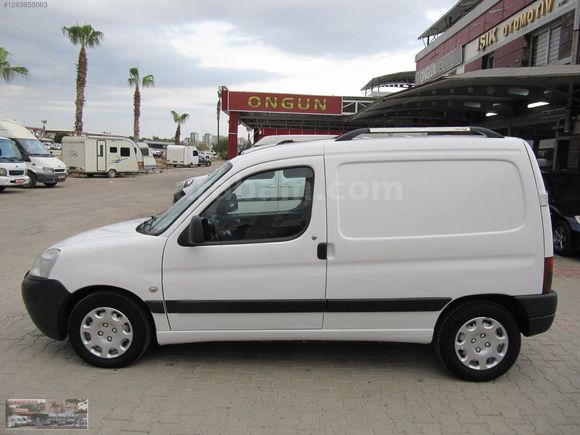 IŞIK OTOMOTİV'DEN 2006 EMSALSİZ DEMİZLİKTE PANELVAN PARTNER