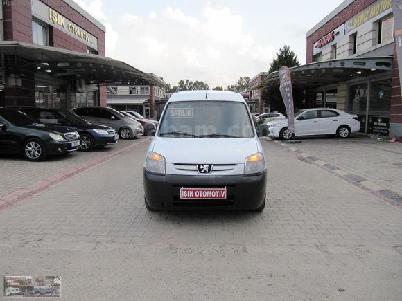 IŞIK OTOMOTİV'DEN 2006 EMSALSİZ DEMİZLİKTE PANELVAN PARTNER