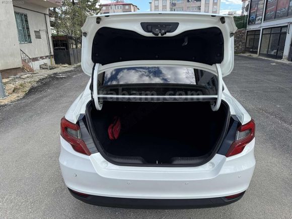OĞUZ ' DAN HATASIZ BOYASIZ DEĞİŞENSİZ TRAMERSİZ DÜŞÜK KM EGEA