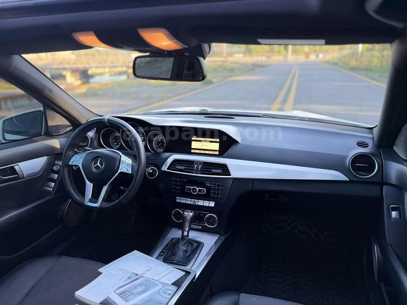 LUXA AUTO'DAN CAM TAVAN C180 AMG