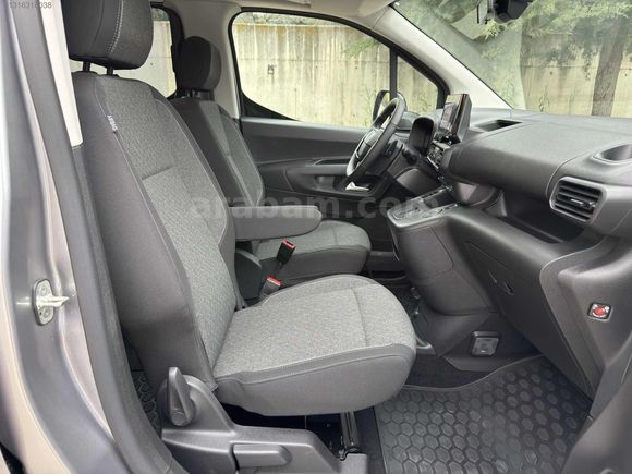 2025 OPEL COMBO 1.5D EDİTİON-OTOMATİK-6004KM-HATASIZ-BOYASIZ-