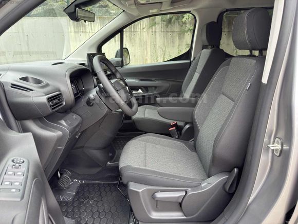 2025 OPEL COMBO 1.5D EDİTİON-OTOMATİK-6004KM-HATASIZ-BOYASIZ-