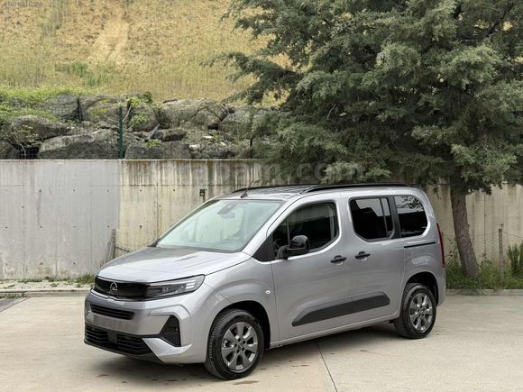 2025 OPEL COMBO 1.5D EDİTİON-OTOMATİK-6004KM-HATASIZ-BOYASIZ-