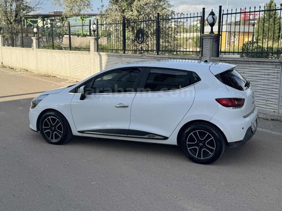 SAYGIN OTOMOTİV'DEN HATASIZ BOYASIZ CLİO