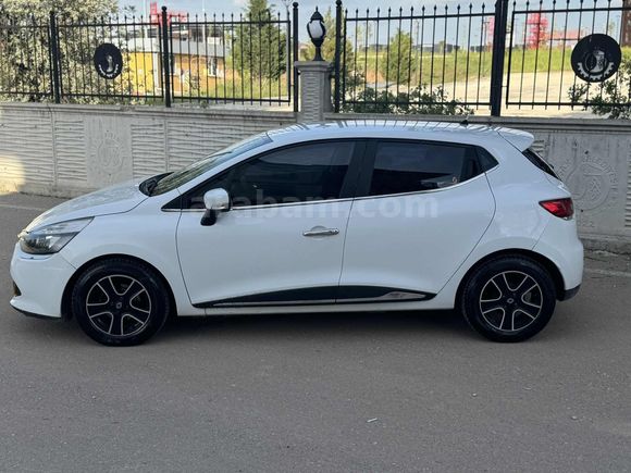 SAYGIN OTOMOTİV'DEN HATASIZ BOYASIZ CLİO