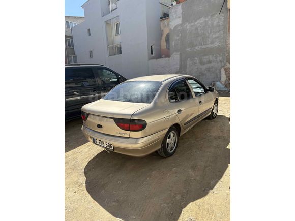 Sahibinden Renault Megane 2.0 RXT 1999 Model 