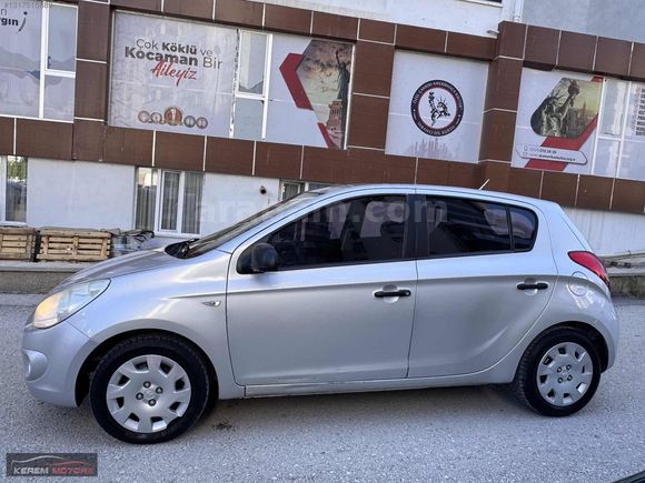 HUNDAİ İ20 1.4 CRDİ ELİTE TEMİZ/MASRAFSIZ