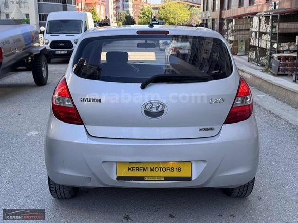 HUNDAİ İ20 1.4 CRDİ ELİTE TEMİZ/MASRAFSIZ