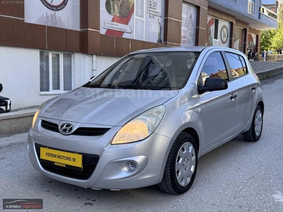HUNDAİ İ20 1.4 CRDİ ELİTE TEMİZ/MASRAFSIZ