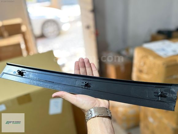 HONDA İES CİVİC 1996-2001 MODEL SAĞ ARKA KAPI DİREK PLASTİĞİ