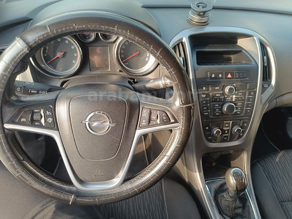 Sahibinden hatasız Opel Astra 1.6 Edition plus 2016 Model  148.000 km